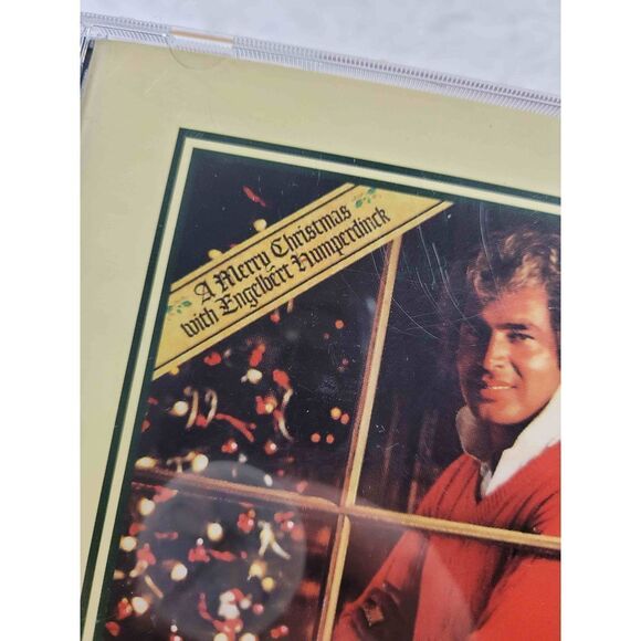 A Merry Christmas With Engelbert Humperdinck CD - Picture 2 of 6